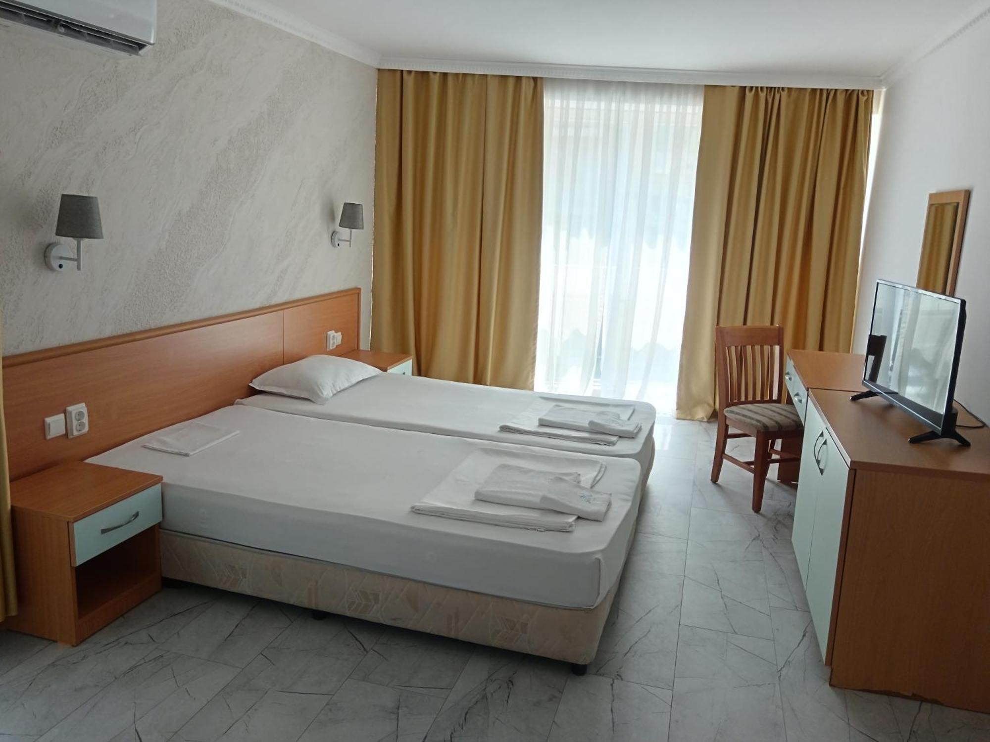 Sol E Mar Aparthotel Sunny Beach Exterior photo
